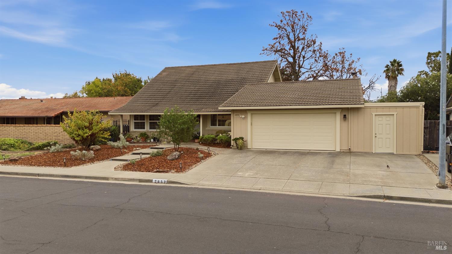 2853 Vista Grande Fairfield CA 94534