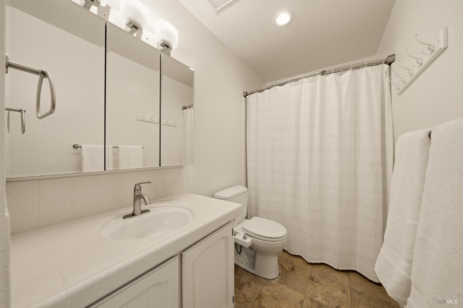 2853 Vista Grande Fairfield CA 94534
