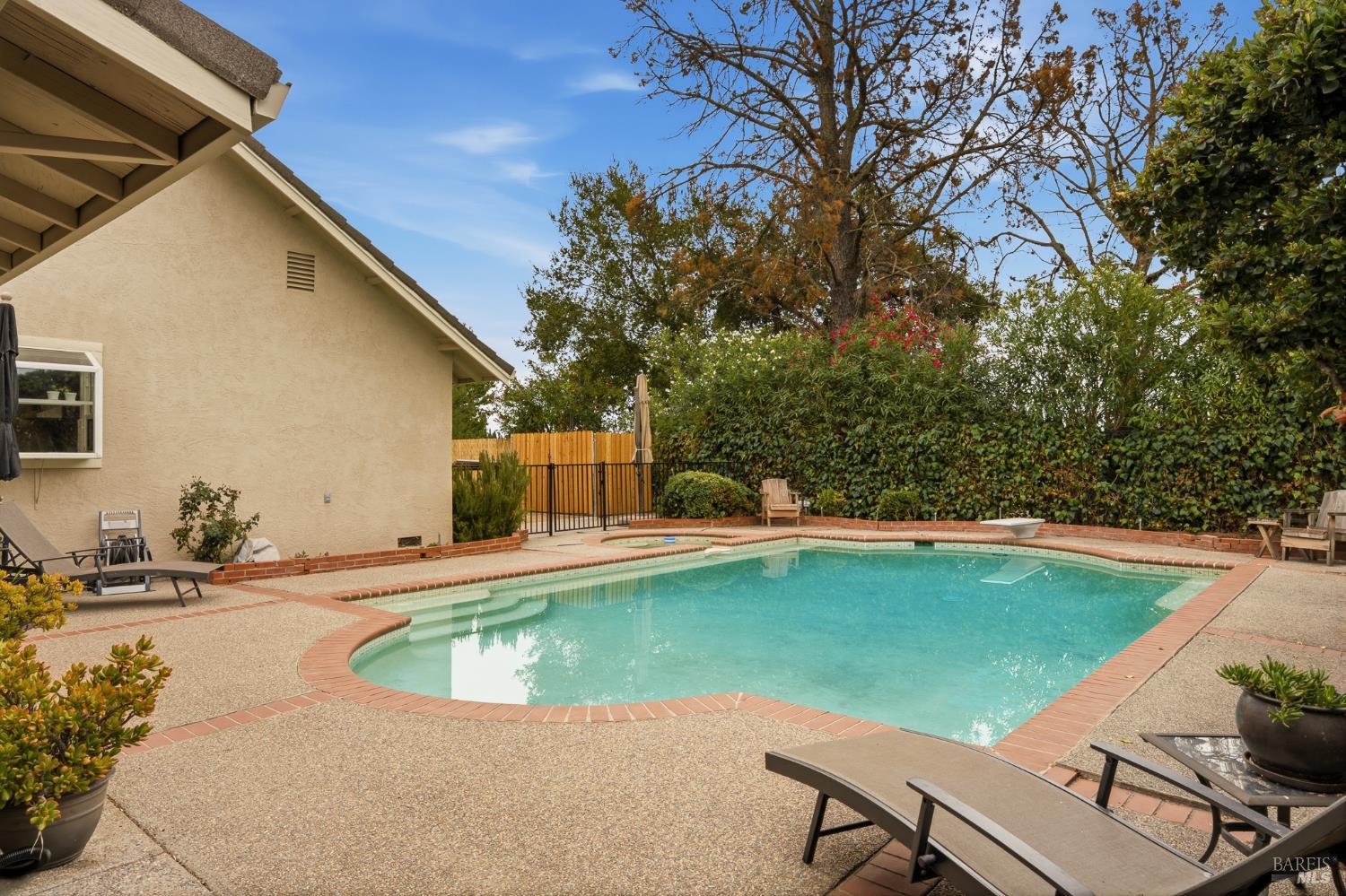 2853 Vista Grande Fairfield CA 94534