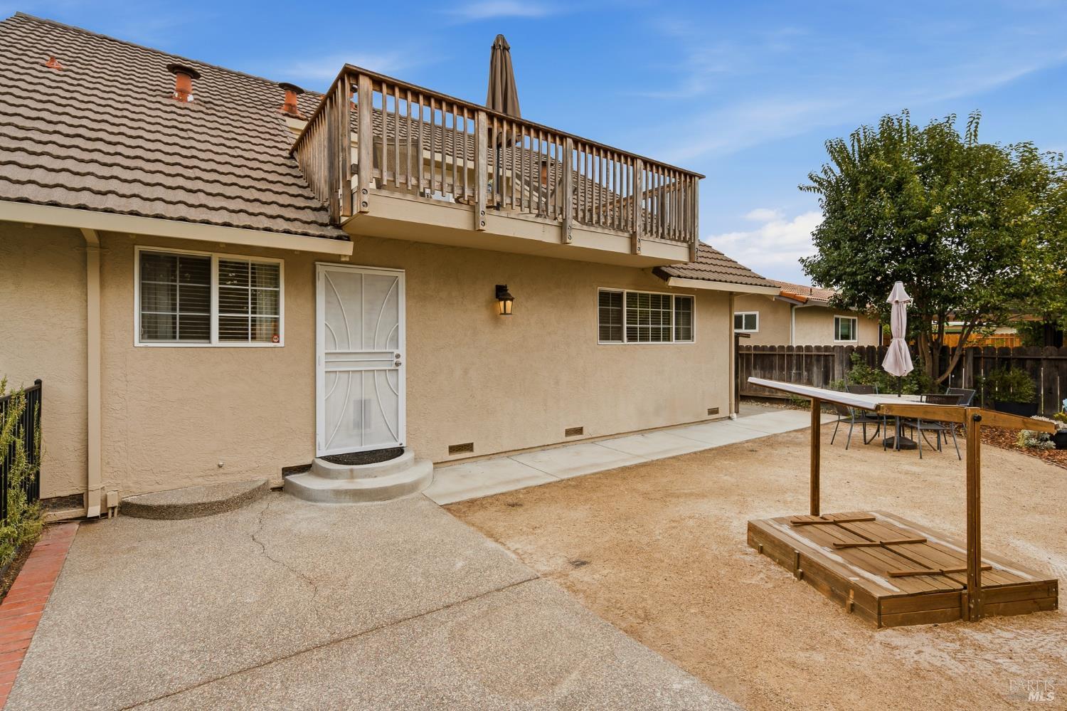 2853 Vista Grande Fairfield CA 94534