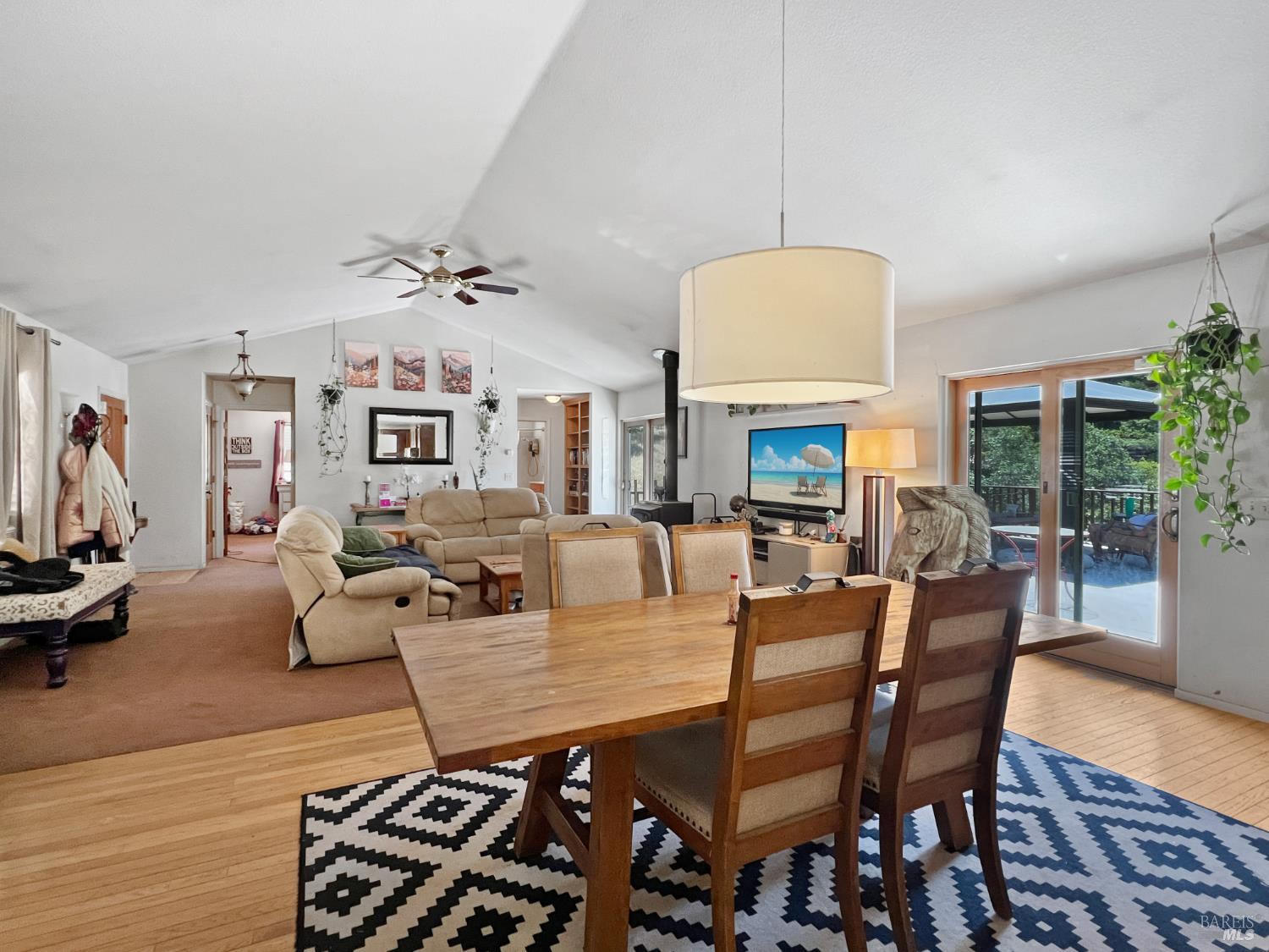 8800 Cave Creek Road Redwood Valley CA 95470