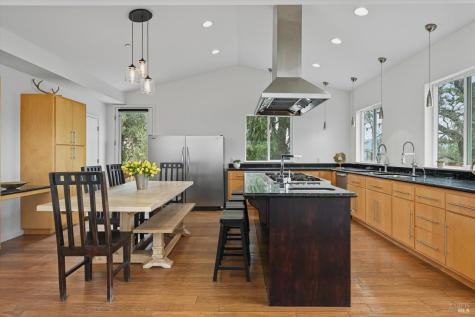 31000 Pine Mountain Road Cloverdale CA 95425