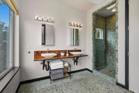 31000 Pine Mountain Road Cloverdale CA 95425