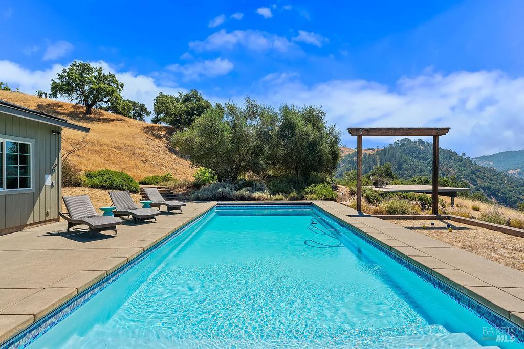 31000 Pine Mountain Road Cloverdale CA 95425