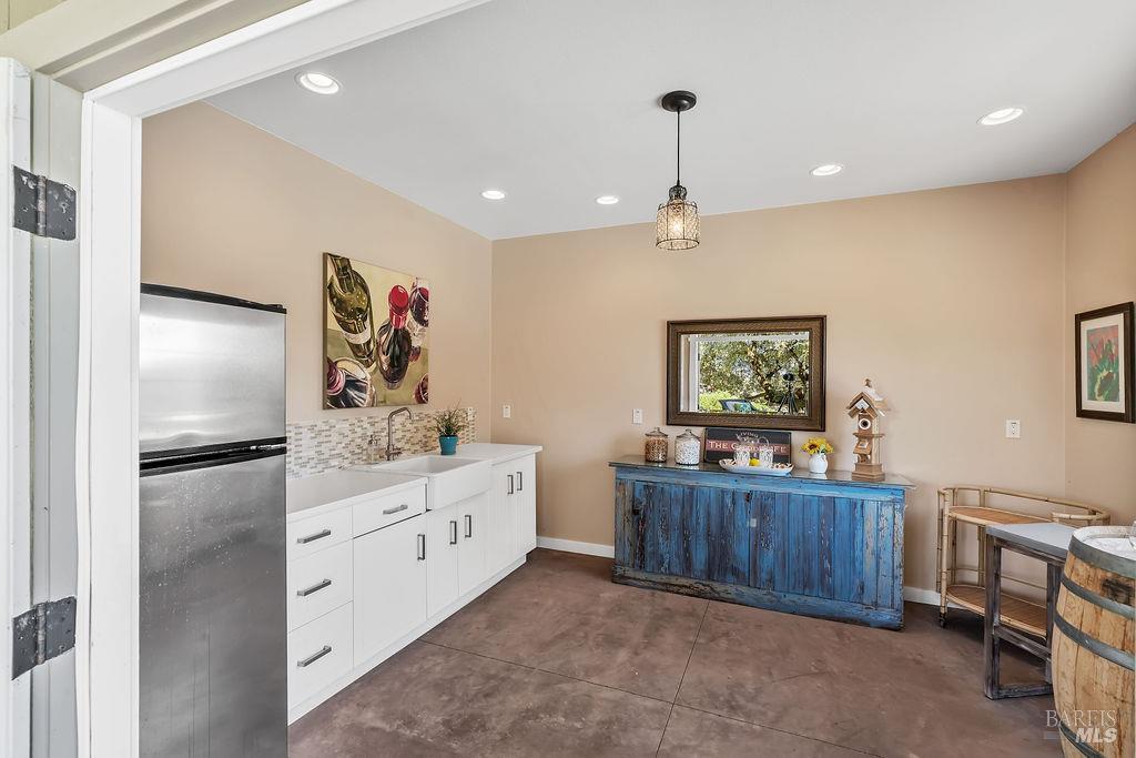 31000 Pine Mountain Road Cloverdale CA 95425