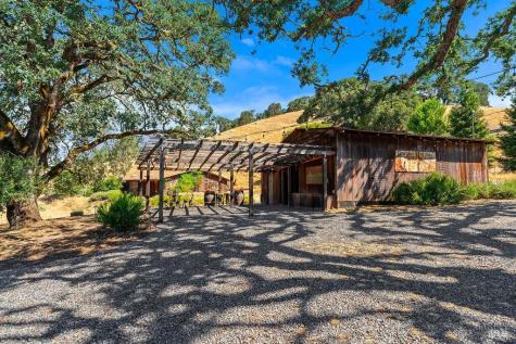 31000 Pine Mountain Road Cloverdale CA 95425