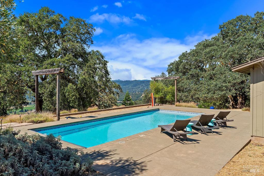 31000 Pine Mountain Road Cloverdale CA 95425