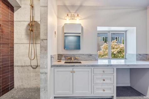 1229 Grove Street Healdsburg CA 95448