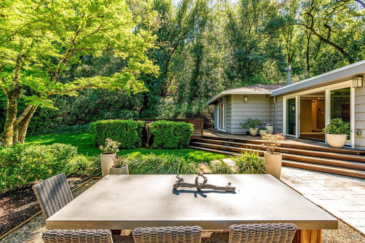 850 Conn Valley Road St. Helena CA 94574