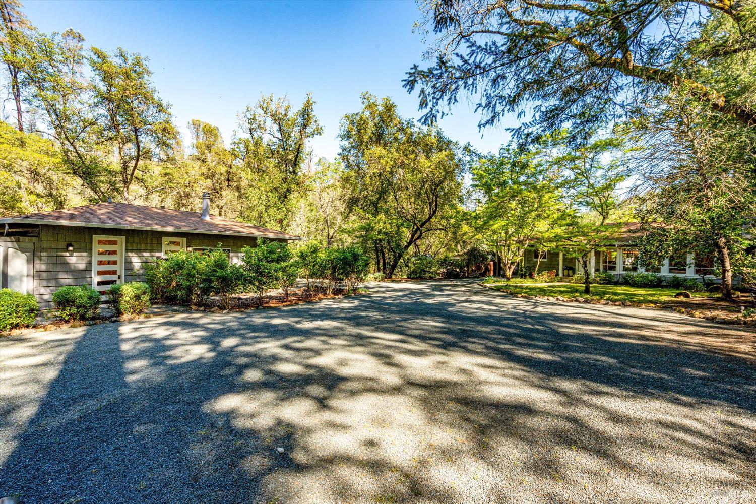 850 Conn Valley Road St. Helena CA 94574