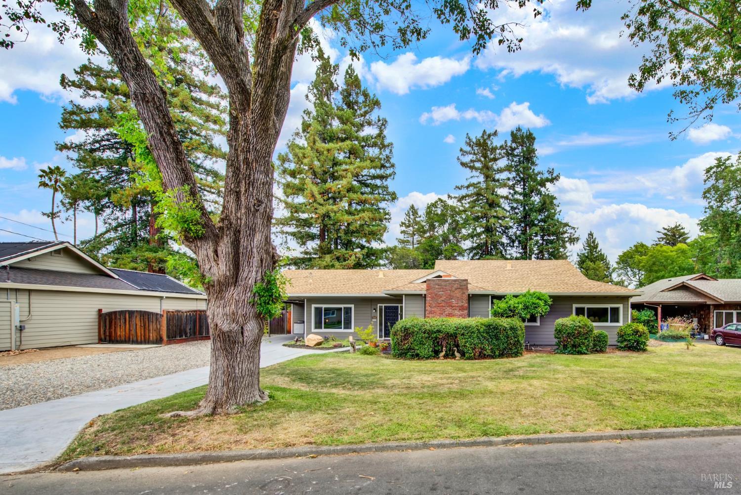 3086 Hermosa Drive Napa CA 94558