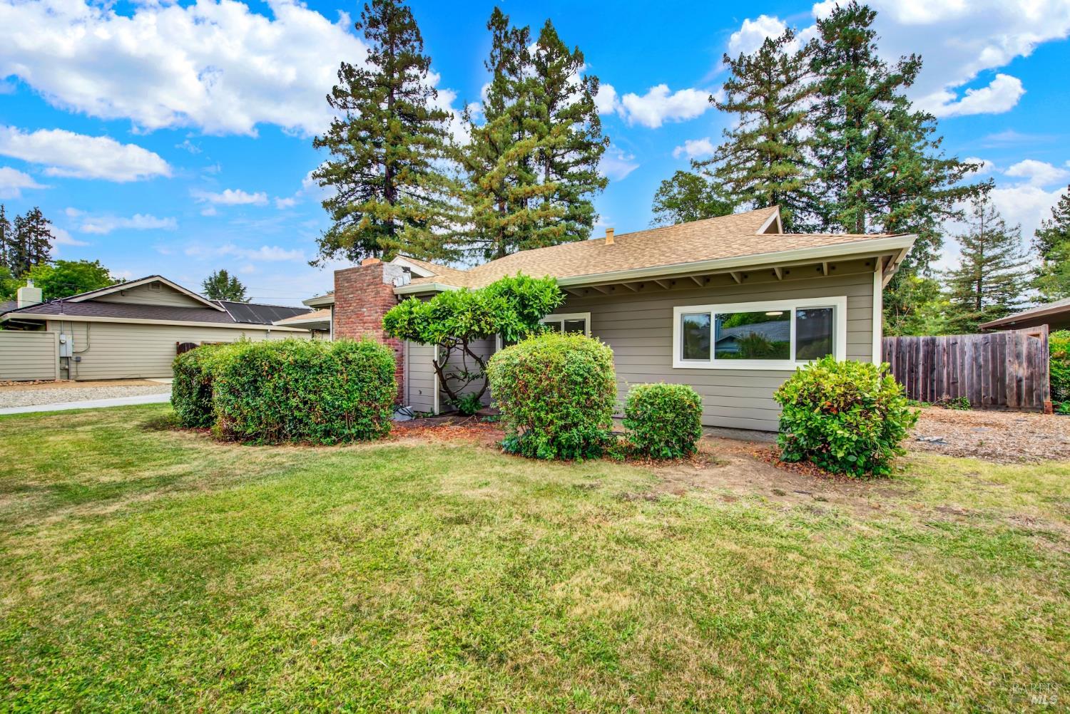 3086 Hermosa Drive Napa CA 94558
