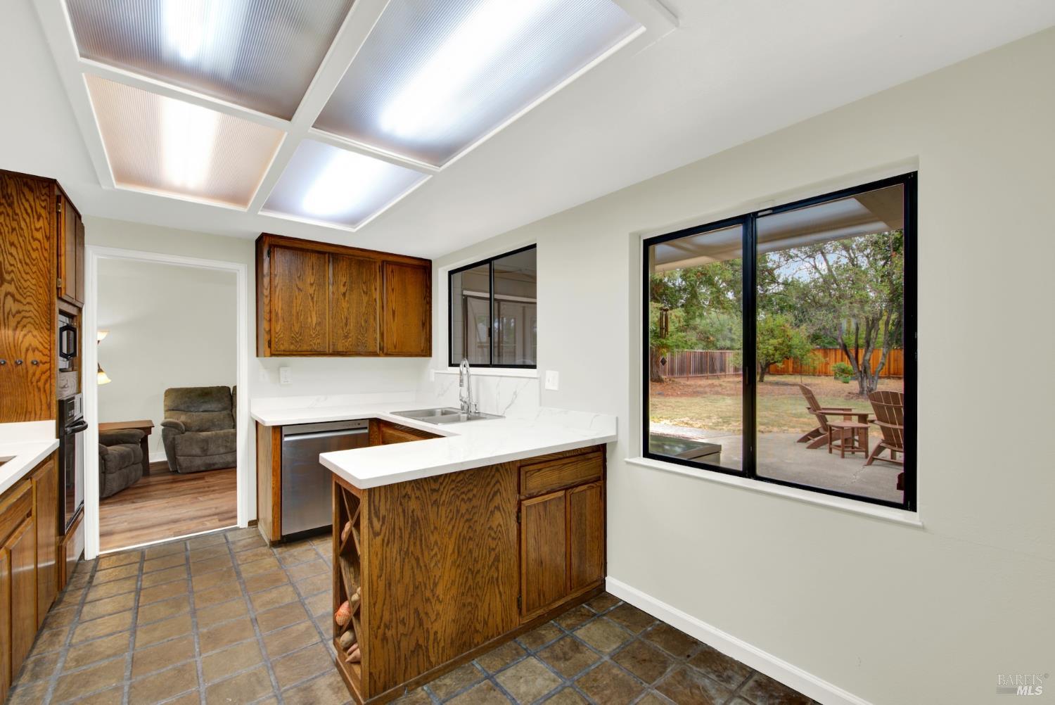 3086 Hermosa Drive Napa CA 94558