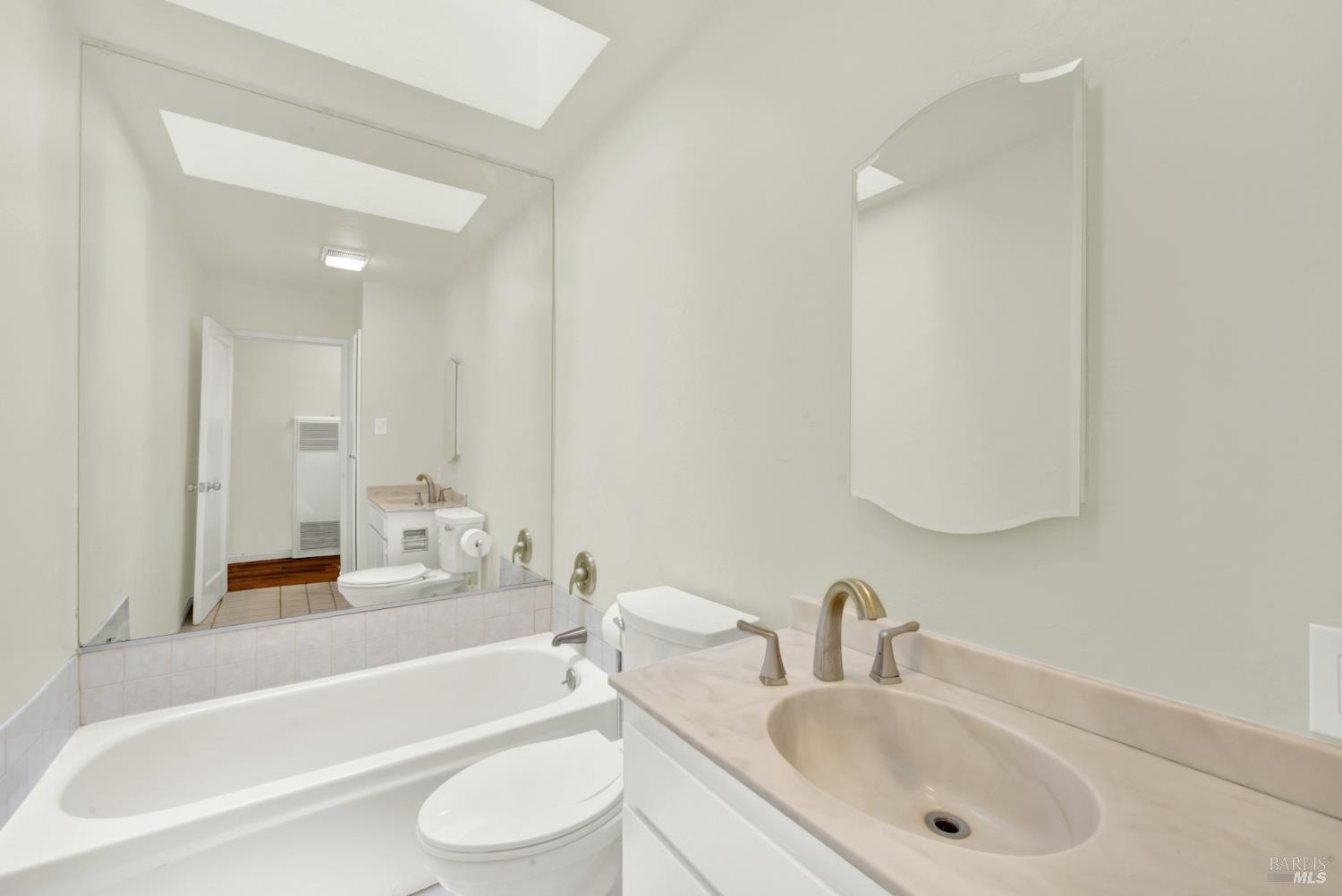 3086 Hermosa Drive Napa CA 94558
