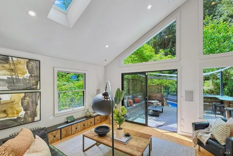 15116 Cherry Street Guerneville CA 95446