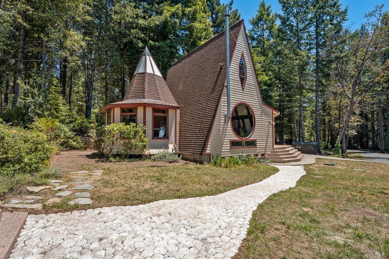 43345 Brushy Ridge Loop Annapolis CA 95412