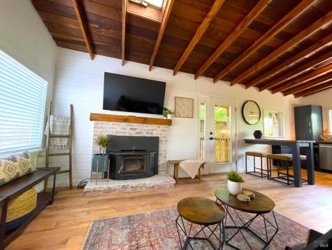 242 Vila Road Forestville CA 95436