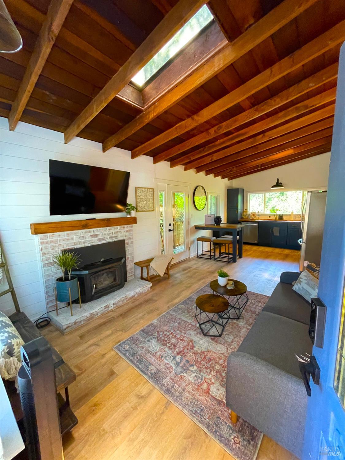 242 Vila Road Forestville CA 95436