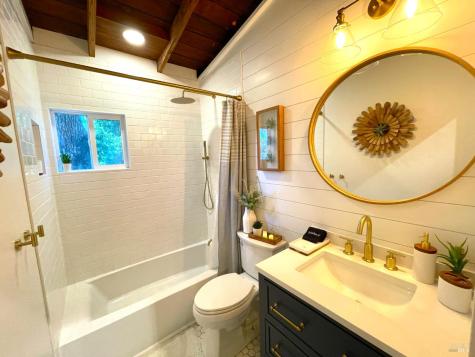 242 Vila Road Forestville CA 95436