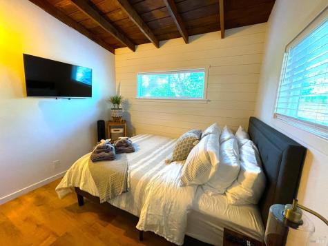 242 Vila Road Forestville CA 95436