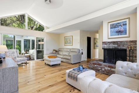 42 Oxford Drive San Rafael CA 94903