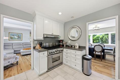 42 Oxford Drive San Rafael CA 94903