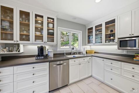42 Oxford Drive San Rafael CA 94903
