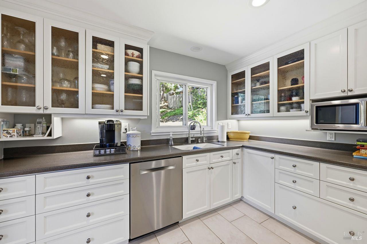 42 Oxford Drive San Rafael CA 94903