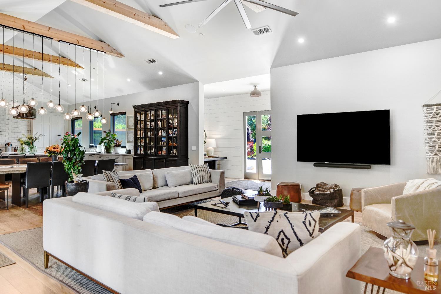 85 W Trinity Road Glen Ellen CA 95442