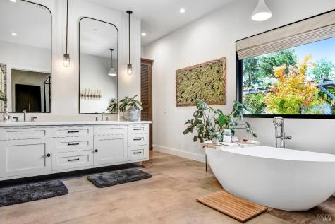85 W Trinity Road Glen Ellen CA 95442