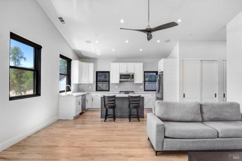 85 W Trinity Road Glen Ellen CA 95442