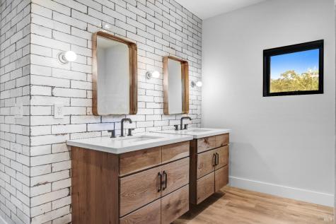 85 W Trinity Road Glen Ellen CA 95442