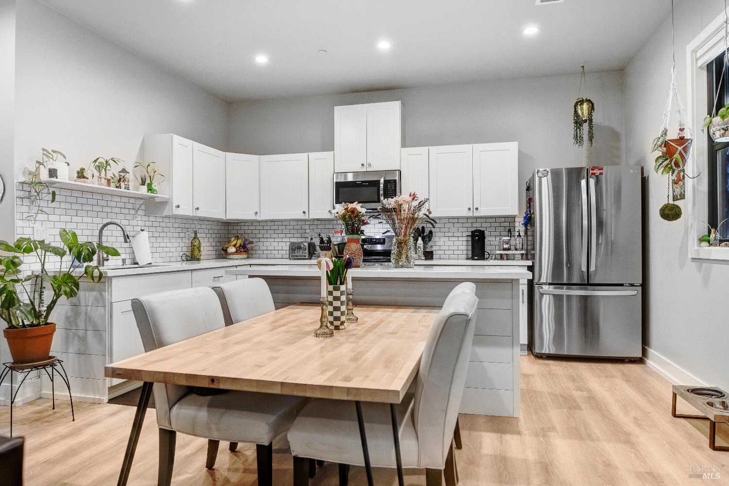 85 W Trinity Road Glen Ellen CA 95442