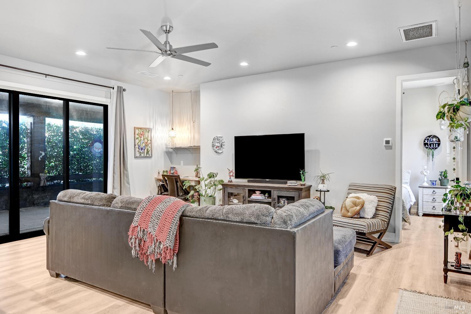 85 W Trinity Road Glen Ellen CA 95442