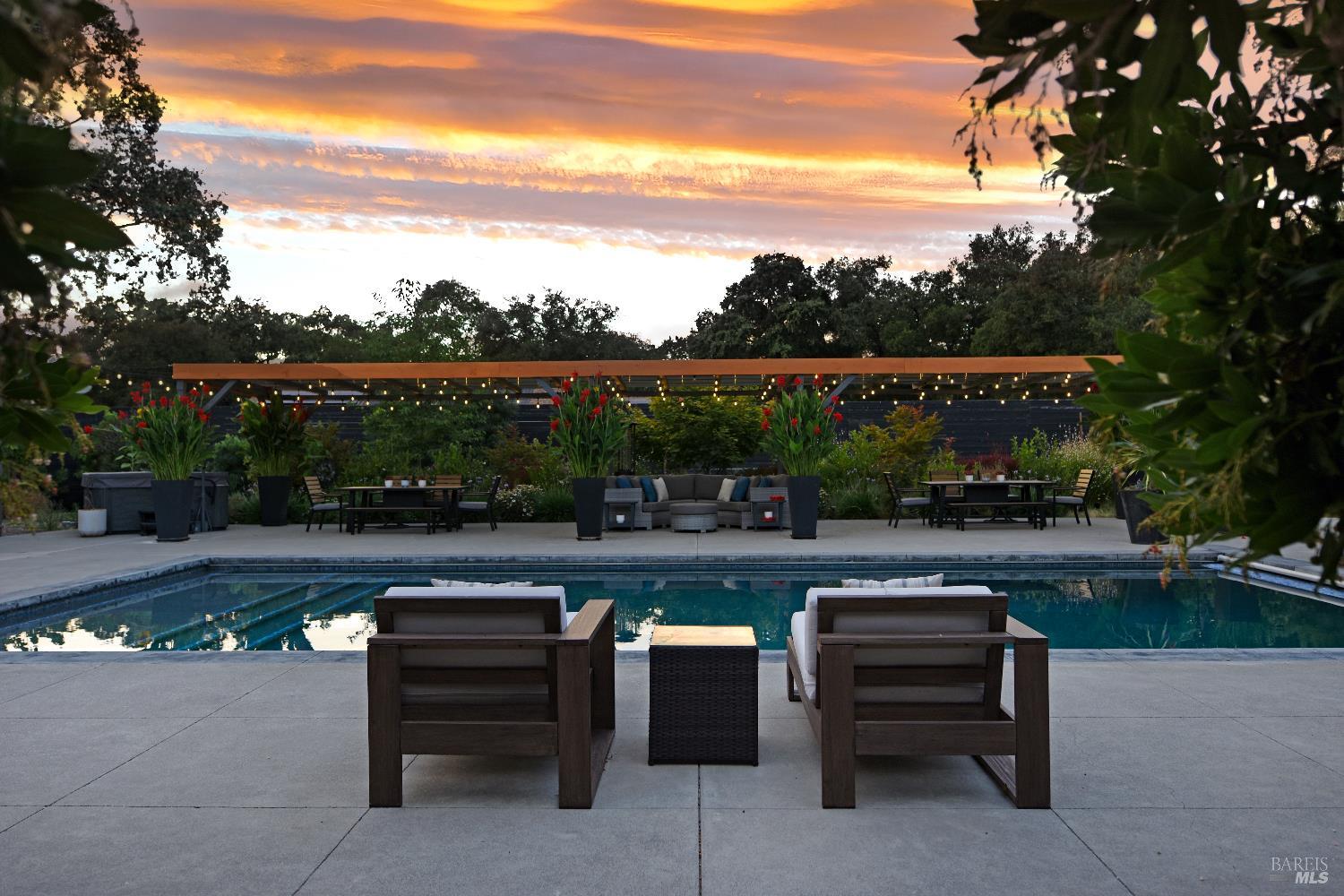 85 W Trinity Road Glen Ellen CA 95442