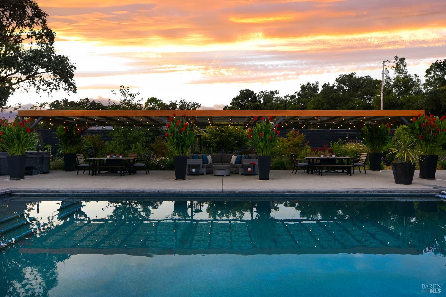 85 W Trinity Road Glen Ellen CA 95442