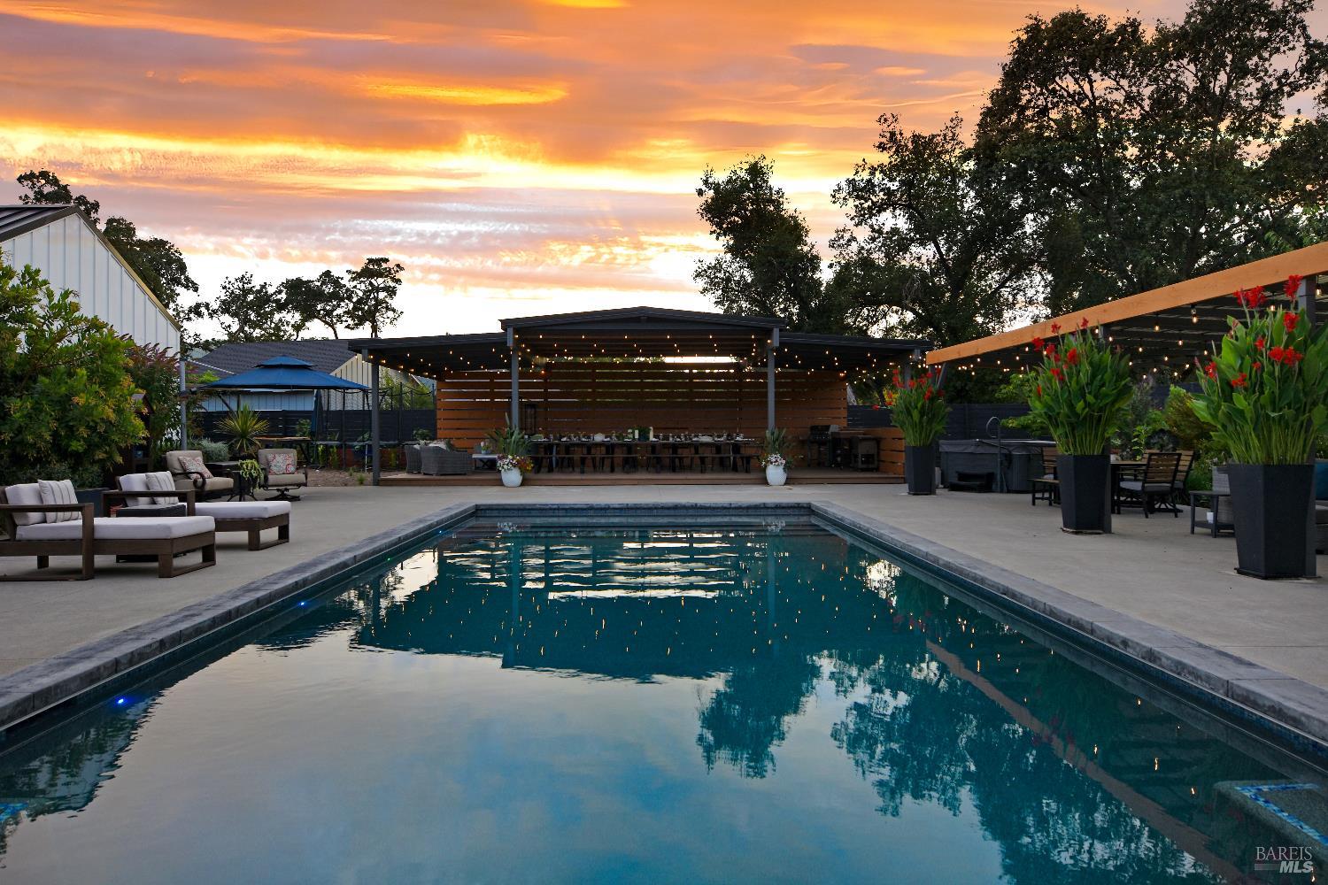 85 W Trinity Road Glen Ellen CA 95442