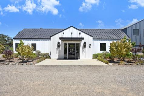 85 W Trinity Road Glen Ellen CA 95442
