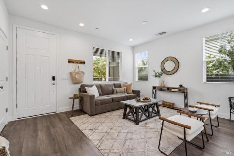 1605 Country Manor Drive Santa Rosa CA 95403