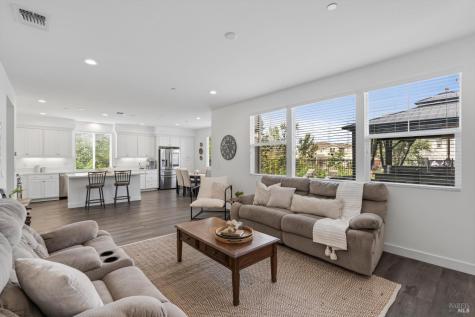 1605 Country Manor Drive Santa Rosa CA 95403