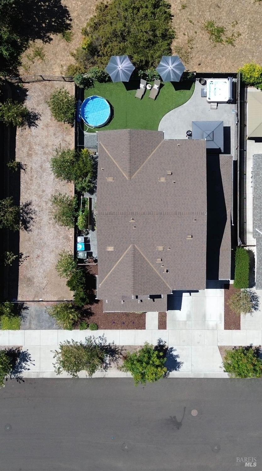 1605 Country Manor Drive Santa Rosa CA 95403