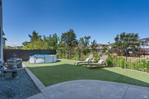 1605 Country Manor Drive Santa Rosa CA 95403