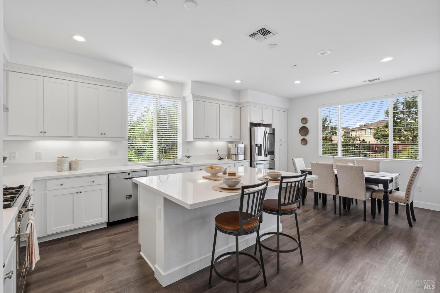 1605 Country Manor Drive Santa Rosa CA 95403