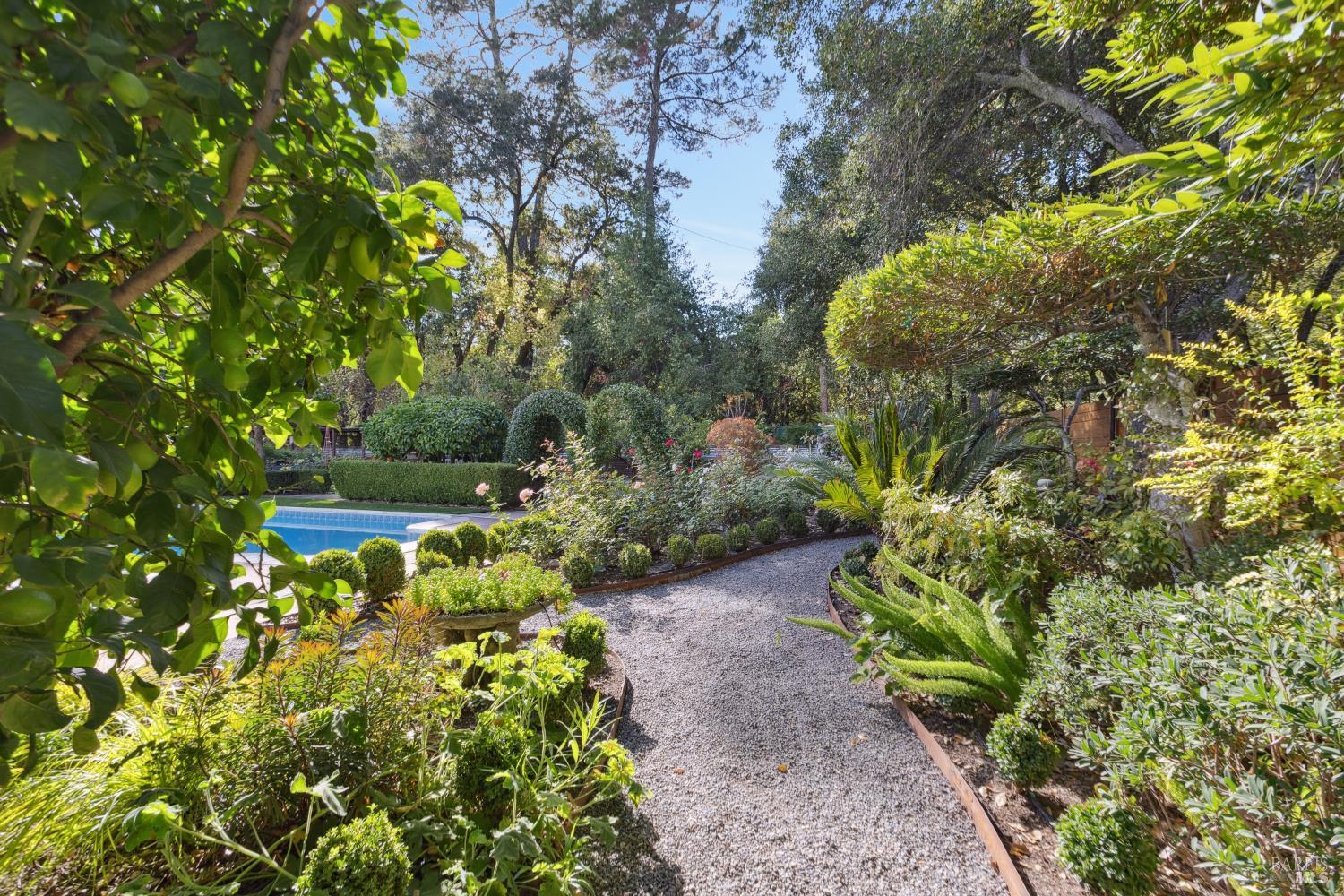 1030 Yell Lane Glen Ellen CA 95442