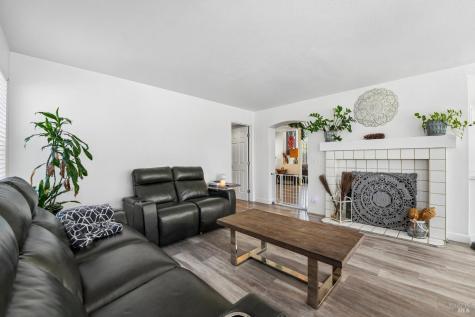 149 Cottontail Way Windsor CA 95492