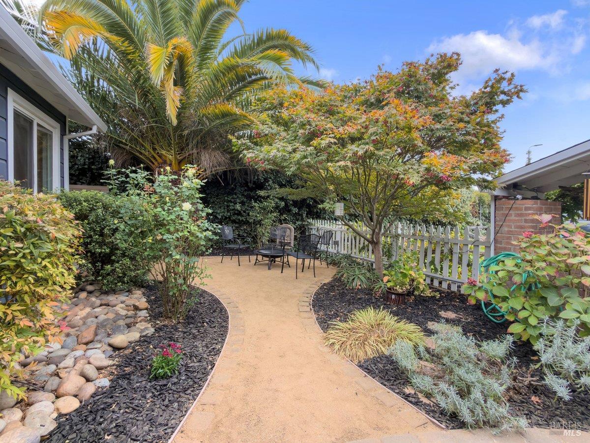 768 Clausing Avenue Novato CA 94945
