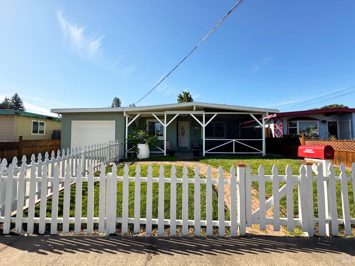 255 Burlington Drive Ukiah CA 95482