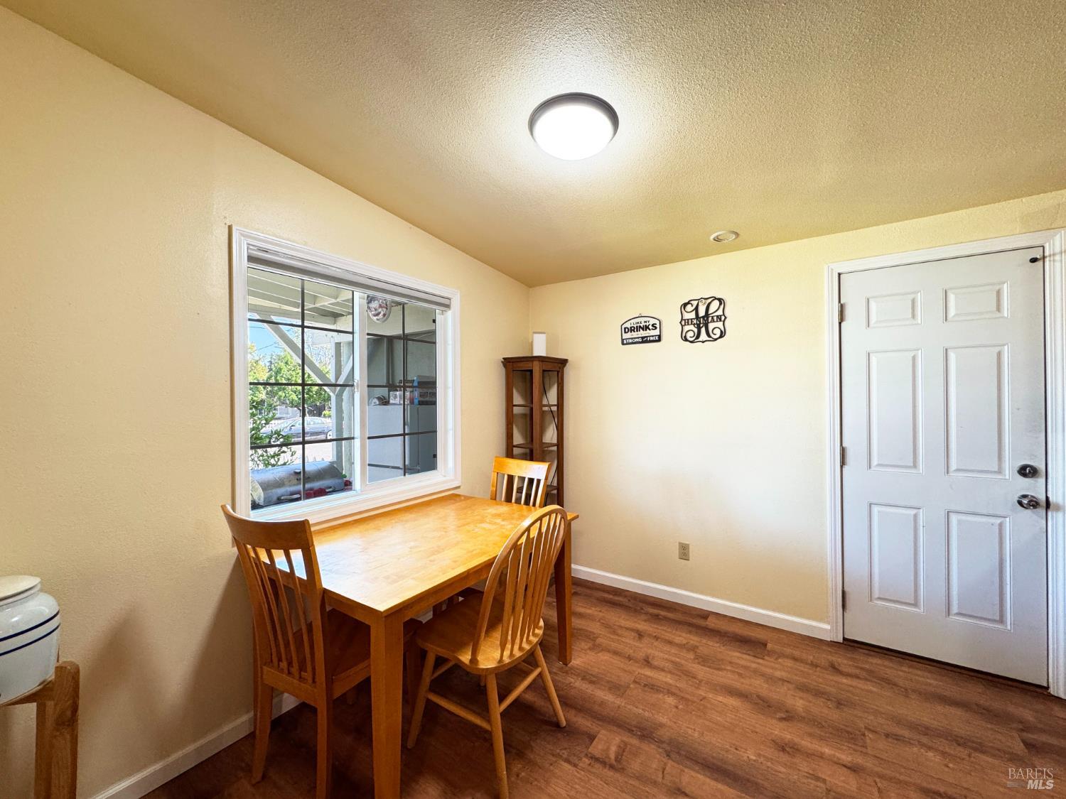 255 Burlington Drive Ukiah CA 95482