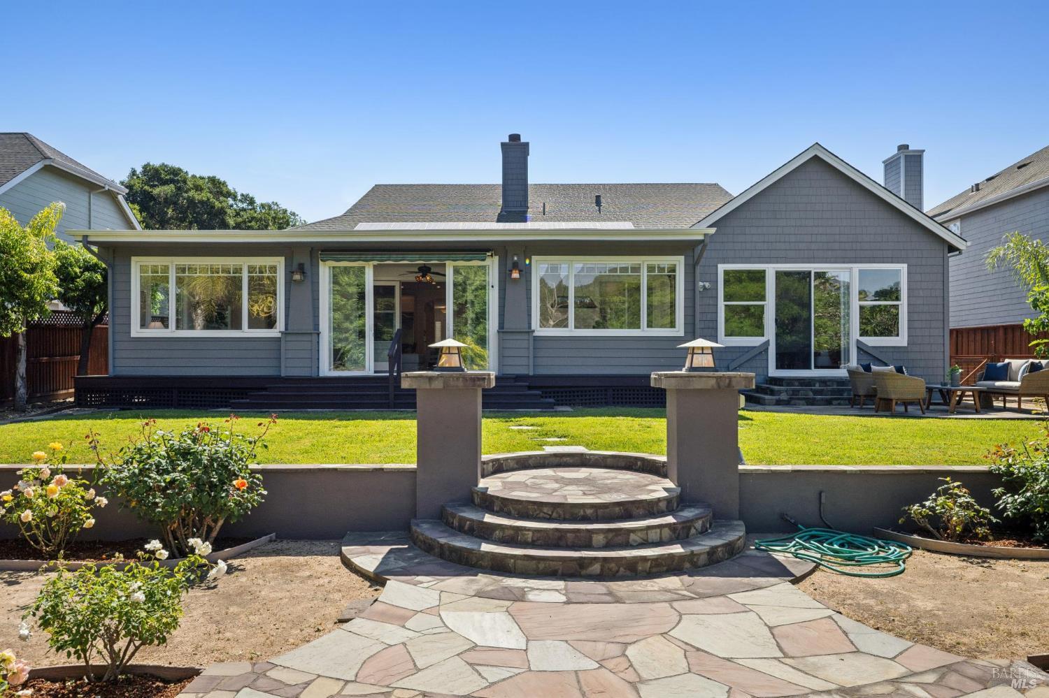15 Thorsson Court Novato CA 94947