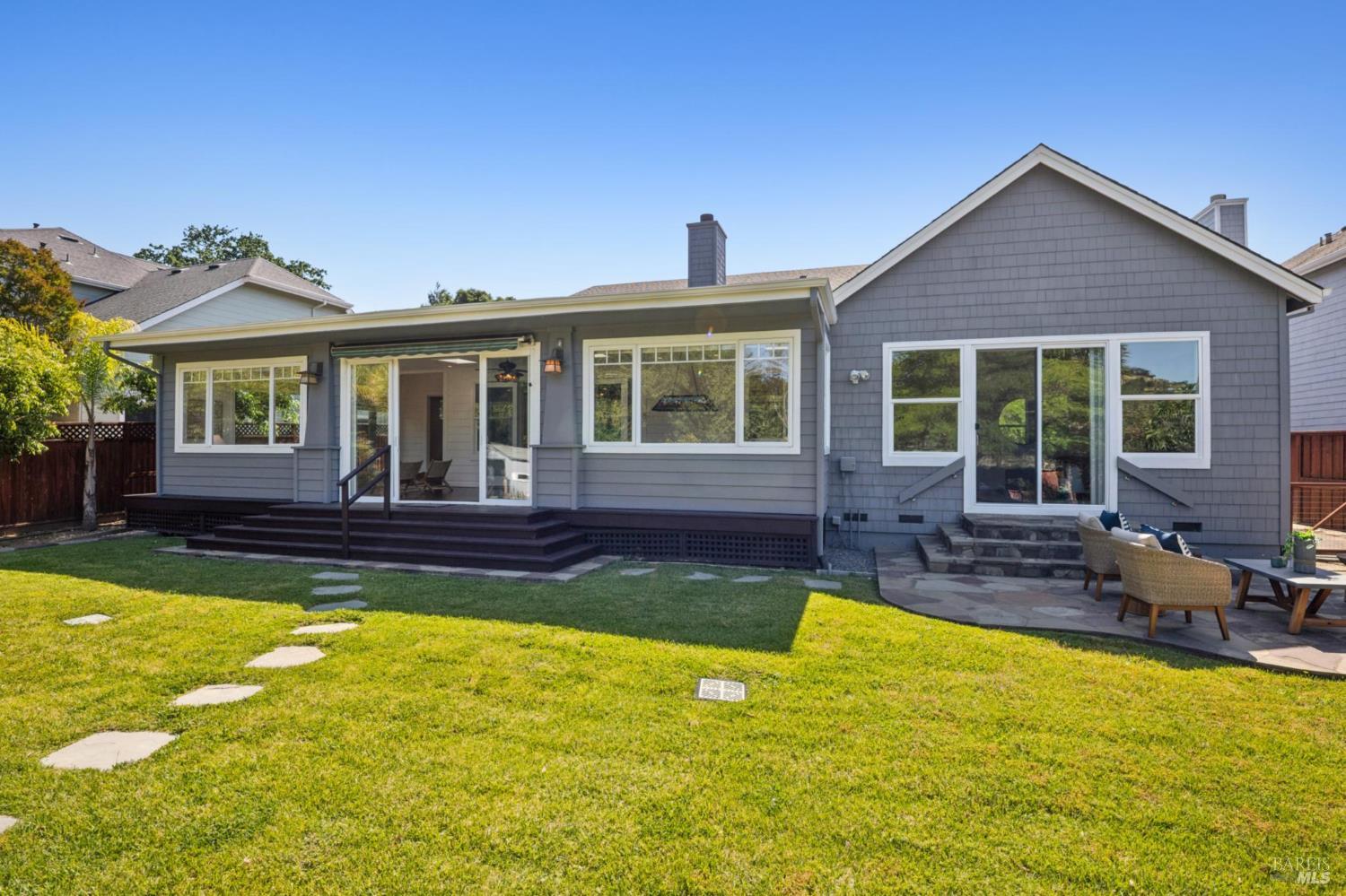 15 Thorsson Court Novato CA 94947